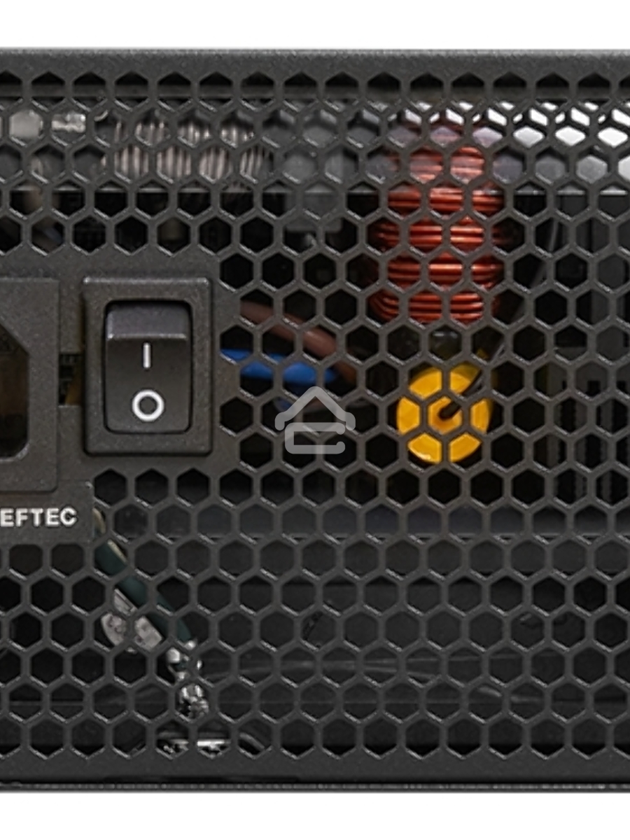 Блок питания Chieftec Polaris 3.0 PPS-1050FC-A3, 1050Вт, 80 PLUS Gold, 135мм, модульный, черный