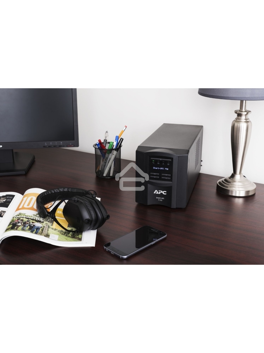 Источник бесперебойного питания APC Smart-UPS SMT750IC 500Вт 750ВА черный