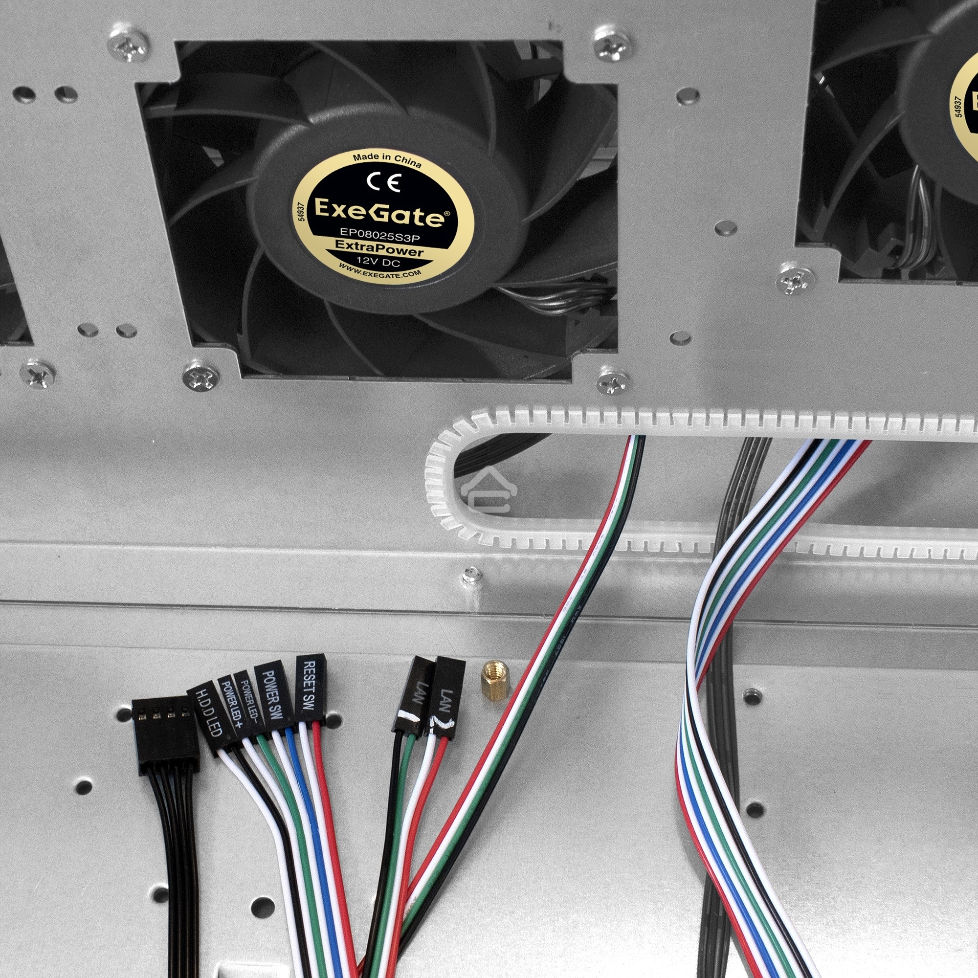 Серверная платформа ExeGate EX292426RUS Pro 4U660-HS24 (RM 19