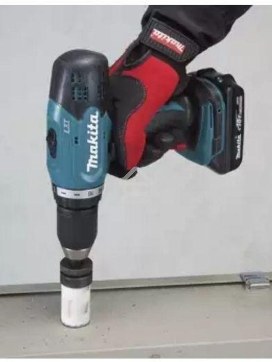 Дрель-шуруповерт Makita DDF453RFE, Аккумуляторная, 18В, 2 АКБ, Кейс