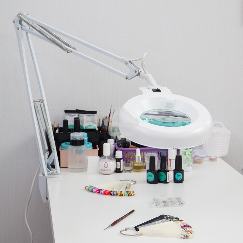 Лупа на струбцине Rexant, круглая, 8D, с подсветкой, белая 31-0021