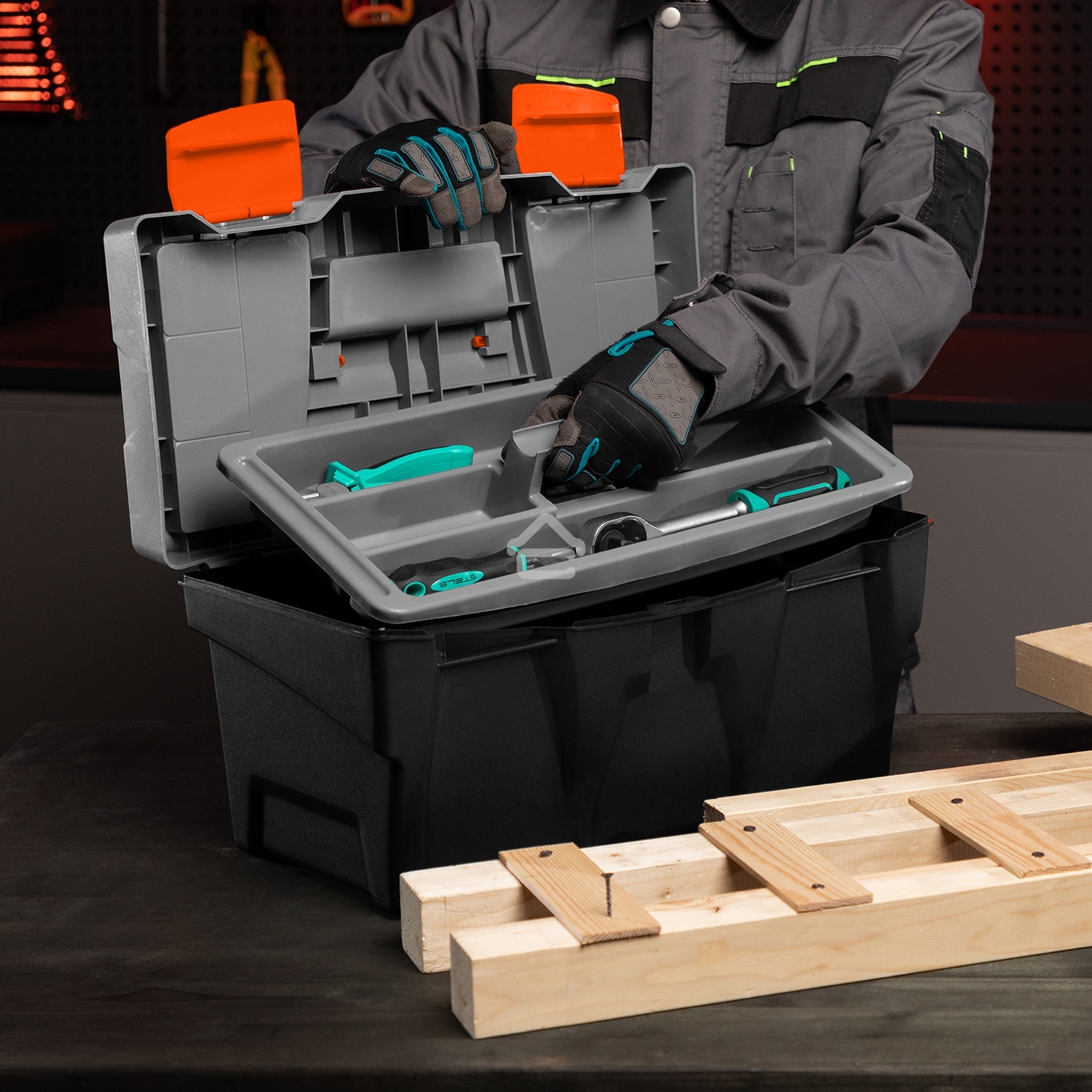 Ящик STELS 90705 для инструмента 500х260х260мм 20'' пластик