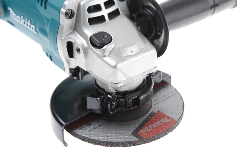Шлифовальная машина Makita GA5021C УШМ,ф125мм,1450Вт,10000об\м,2.4кг,кор,электронная стабилизация