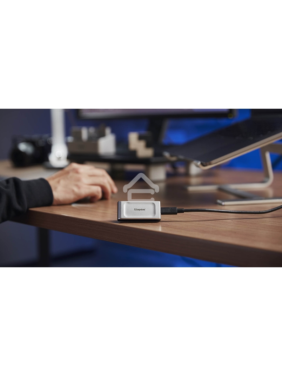 Портативный твердотельный накопитель Kingston 500GB Portable SSD XS2000