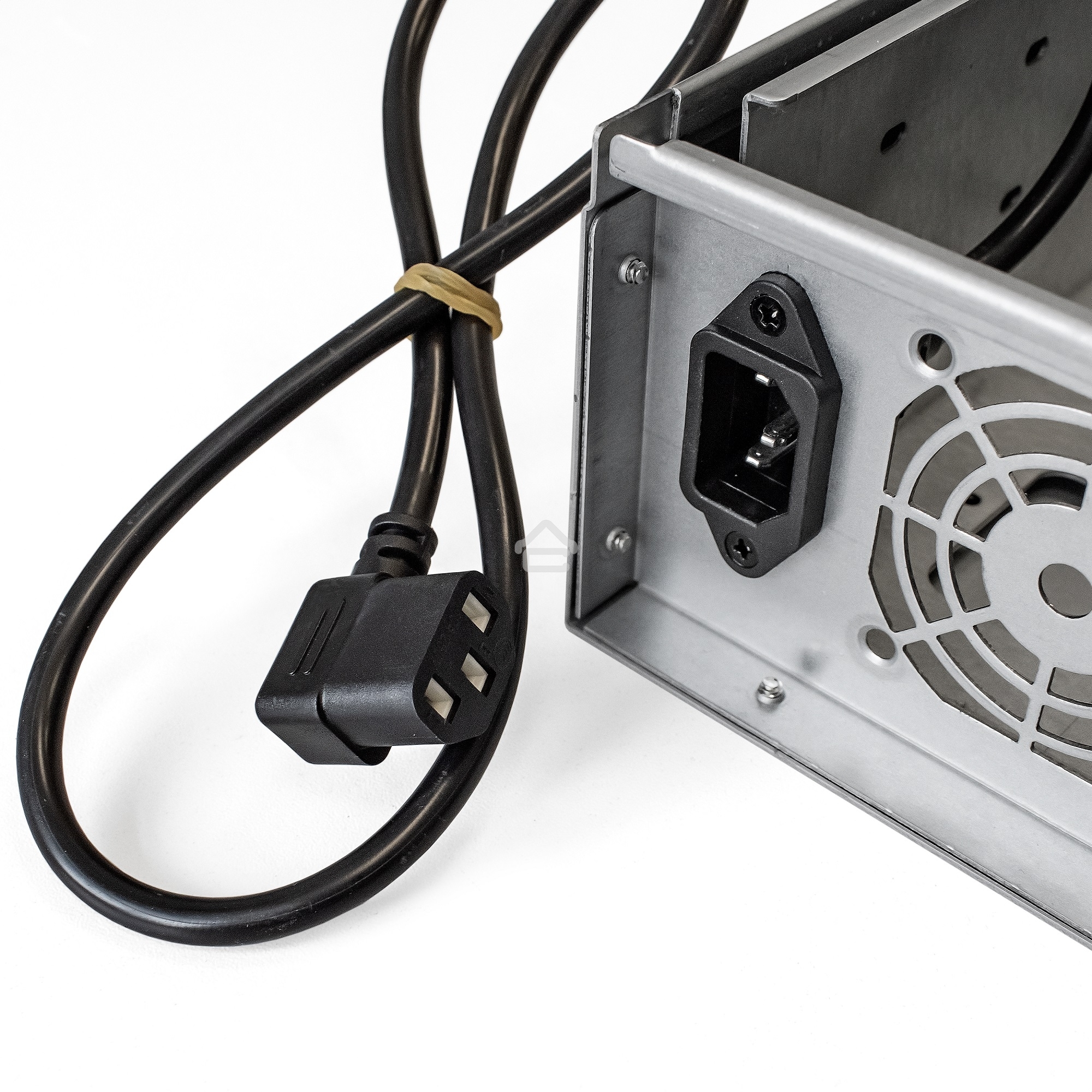 Серверный корпус ExeGate EX293342RUS Pro 2U550-08 (RM 19