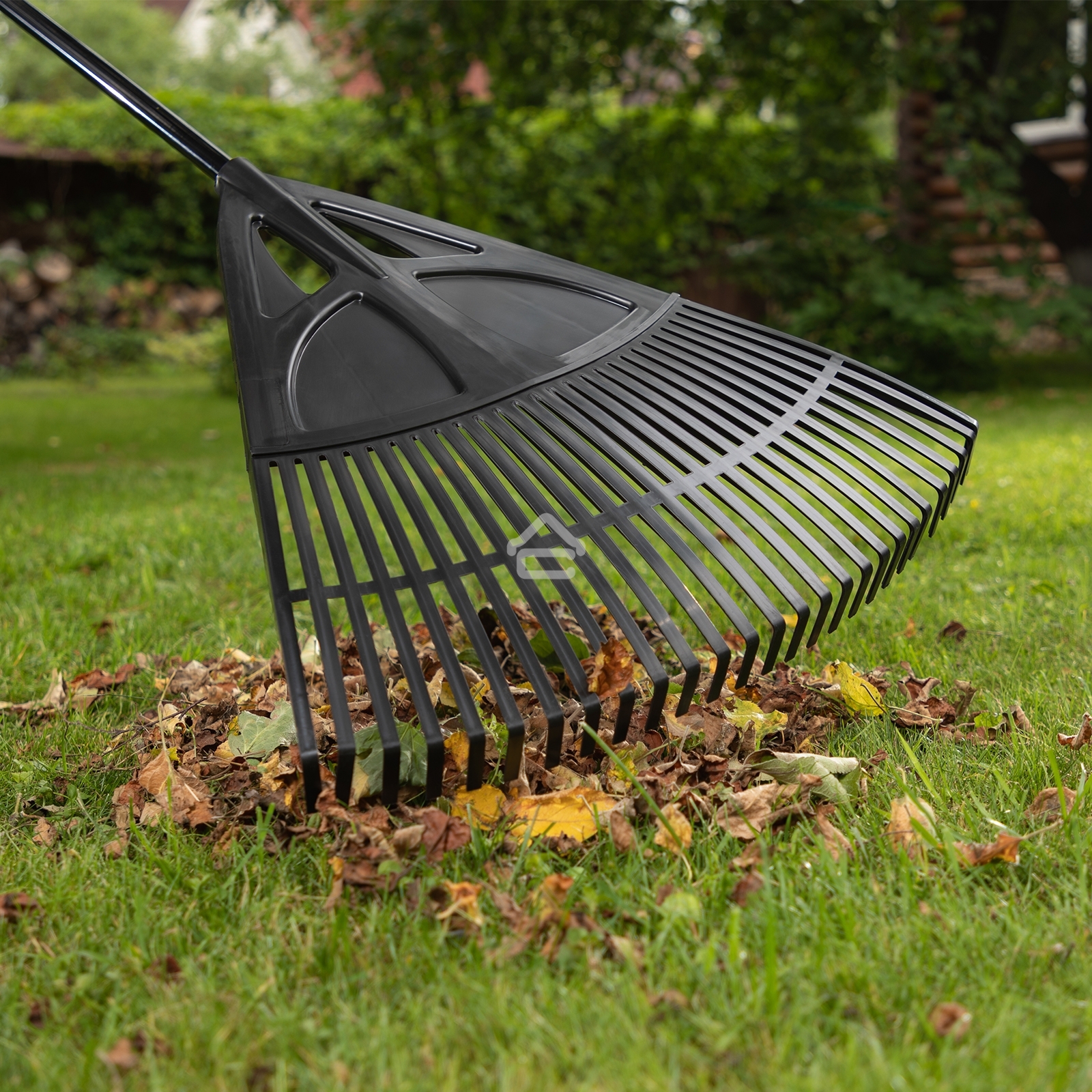 Грабли веерные пластиковые Palisad, 620х1750 мм, 27 плоских зубьев, алюминиевый черенок,