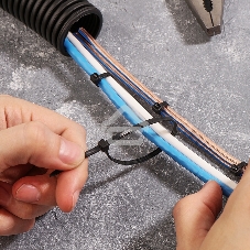 Хомут-стяжкa нейлоновая с тройным замком Rexant 200x3,6 мм, черная, упаковка 100 шт.