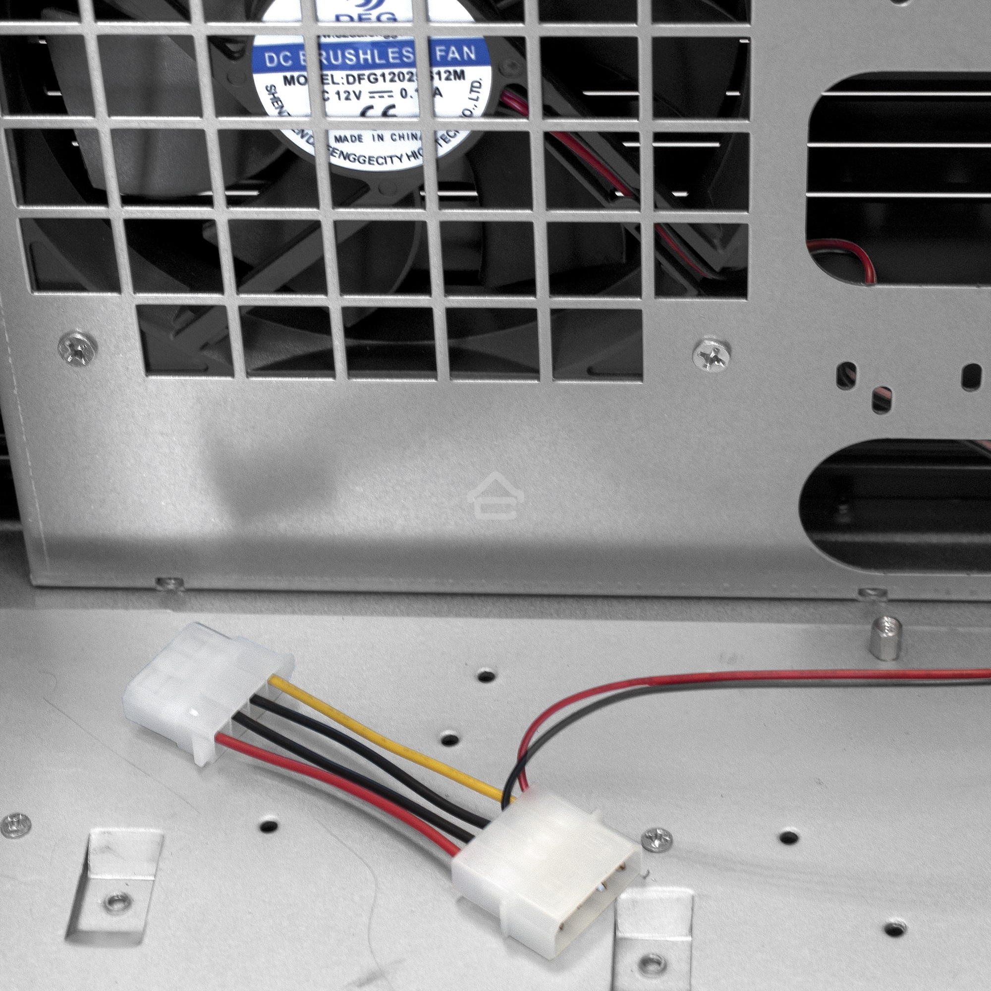 Серверный корпус ExeGate Pro EX293205RUS 4U390-05 (RM 19