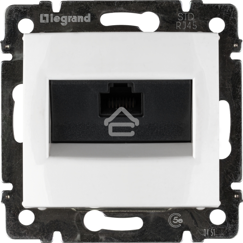 Компьютерная розеткаLegrand Valena 774230, белая RJ45 5 кат UTP