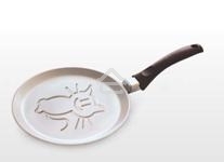 Сковорода НЕВА МЕТАЛЛ ПОСУДА 6222К (Кот) блинная д.22 Дизайн корпуса сковороды разработан так, чтобы при выпекании не нарушалась целостность блина, и красиво румянился рисунок. Антипригарное покрытие изделий - на водной основе, изготовлено без использован