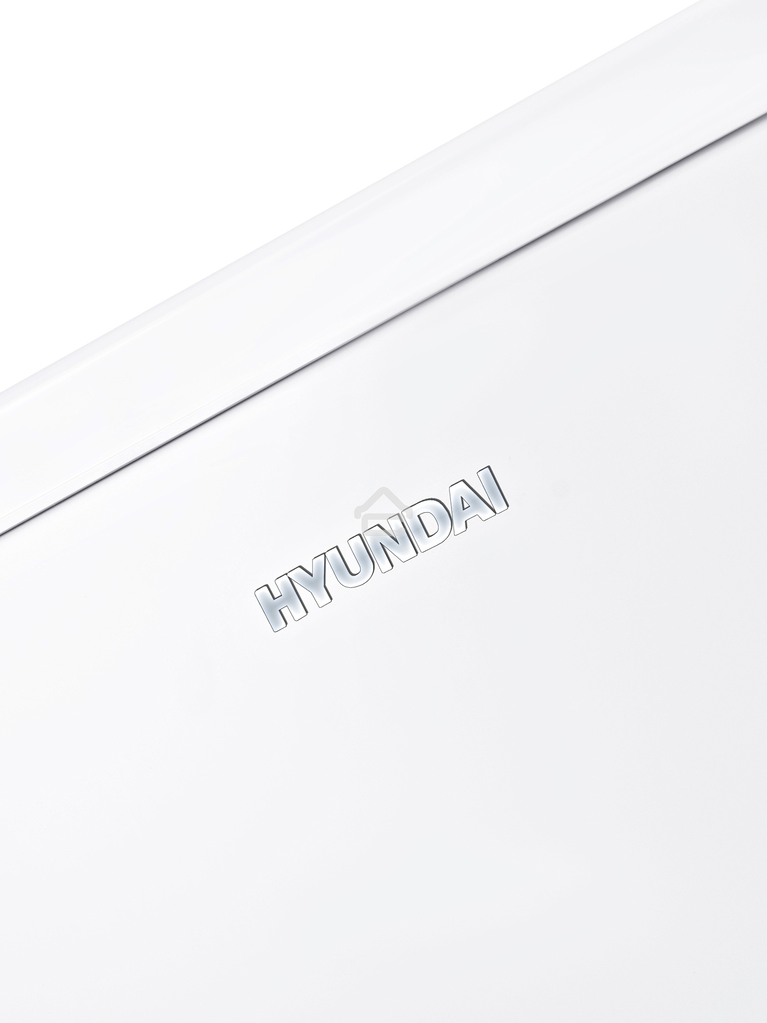 Холодильник Hyundai CO1002 белый однокамерный 65л, ручная разморозка