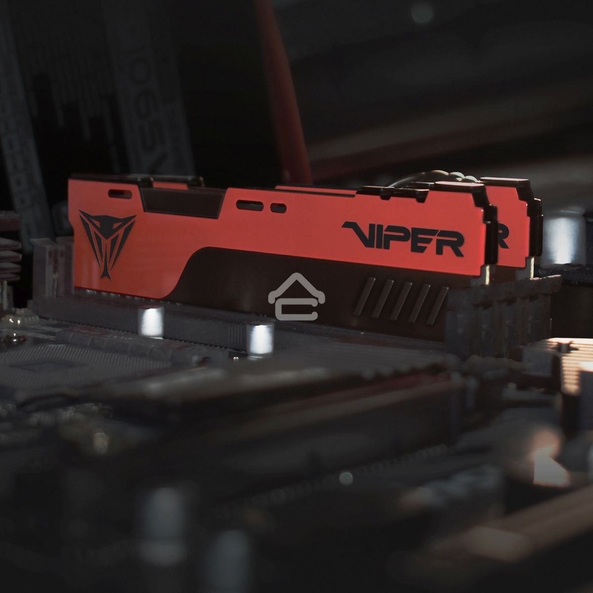 Оперативная память Patriot Viper Elite II, DDR4, 4GB (1x4 GB), 2666 MHz, CL16, DIMM, радиатор, красный