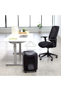 Шредер Fellowes PowerShred LX85 (секр.P-4)/перекрестный/12лист./19лтр./скрепки/скобы/пл.карты