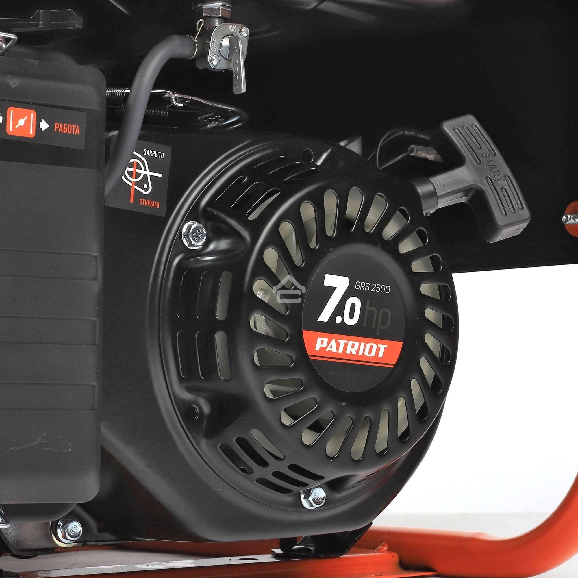 Электрогенератор бензиновый Patriot GRS 2500, 2.2 кВт, 75 дБ, 36,7 кг