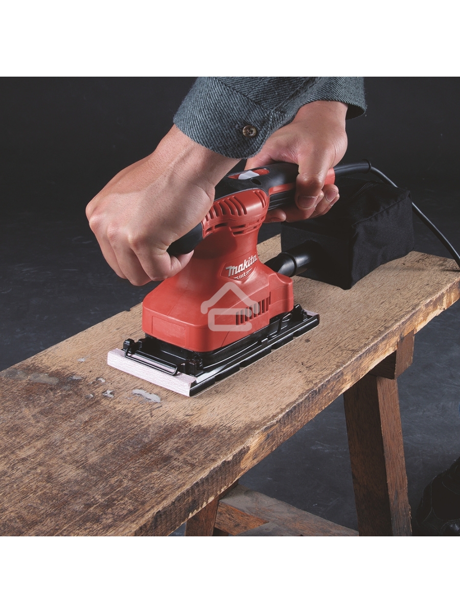Вибро шлифовальная машина Makita M9203 190Вт