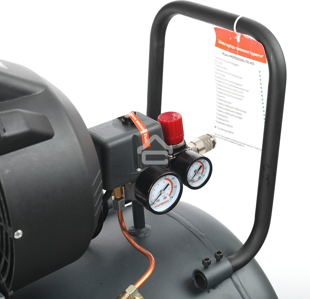 Компрессор Patriot поршневой масляный Professional 100-400, 400 л/мин, 8 бар, 2200 Вт, 100 л, быстросъемный 1/4