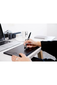 Графический планшет Wacom Intuos Pro S (EN DE RU SV PL)