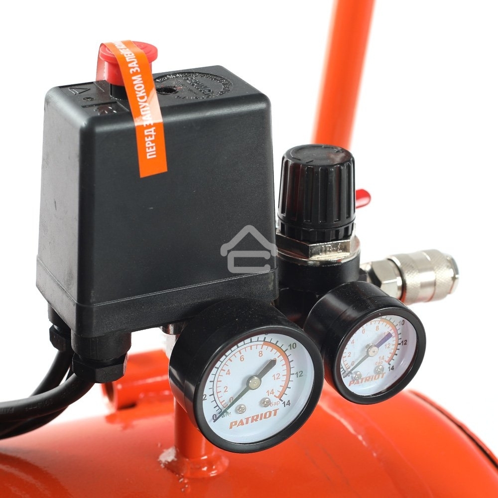 Компрессор Patriot поршневой безмасляный WO 100-440, 440 л/мин, 8 бар, 2500 Вт, 100 л, быстросъем и 