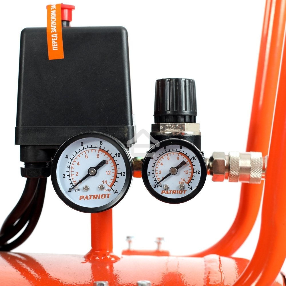 Компрессор Patriot поршневой безмасляный WO 100-440, 440 л/мин, 8 бар, 2500 Вт, 100 л, быстросъем и 