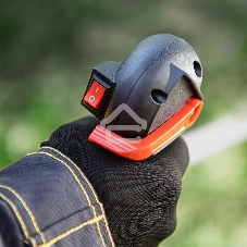 Триммер бензиновый Denzel DGT-520, 52см3, 3 л.с., неразъемная штанга, состоит из 2 частей