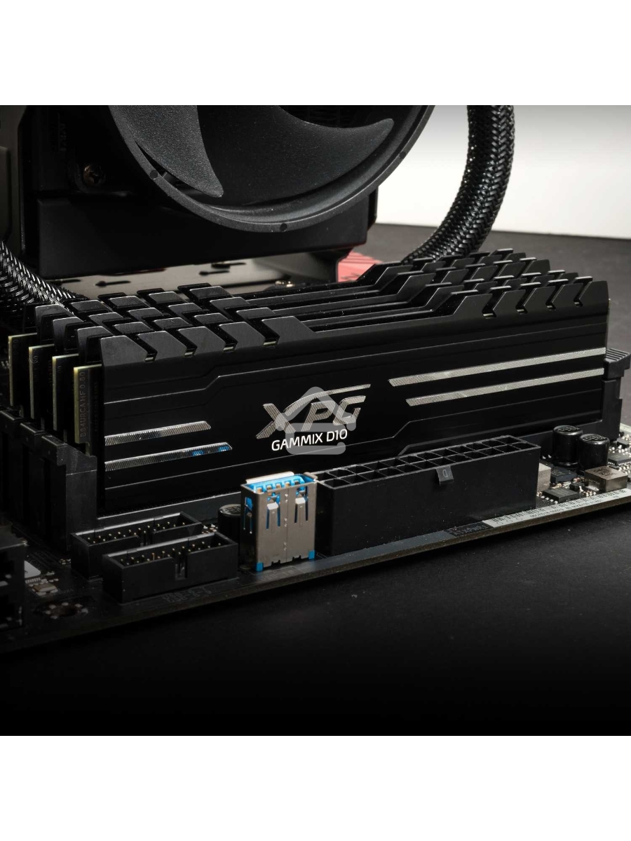 Оперативная память XPG Gammix D10, DDR4, 32GB (2x16GB), 3600MHz, CL18, UDIMM, с радиатором, черный