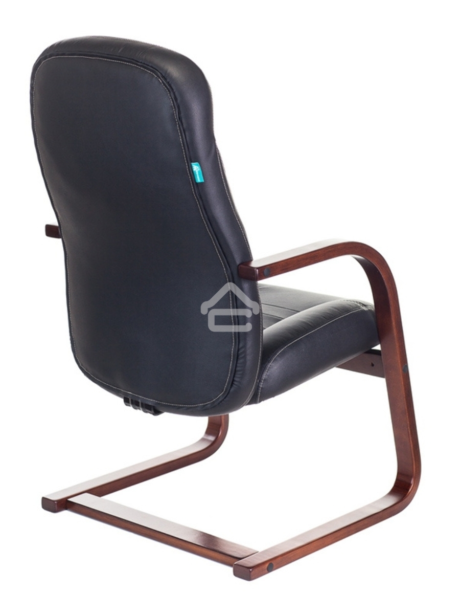 Кресло компьютерное Бюрократ T-9923WALNUT-AV/BL черный, кожа, низкая спинка