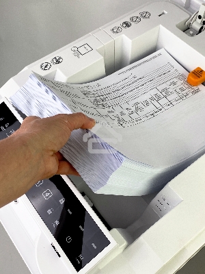 Уничтожитель документов ГЕЛЕОС АП55-5, DIN P-5 (5 ур-нь секр.), фрагмент 1,9х12мм, АВТОПОДАЧА 400 лист  (70г/м2), пл.карты/скрепки/скобы, 55 литров