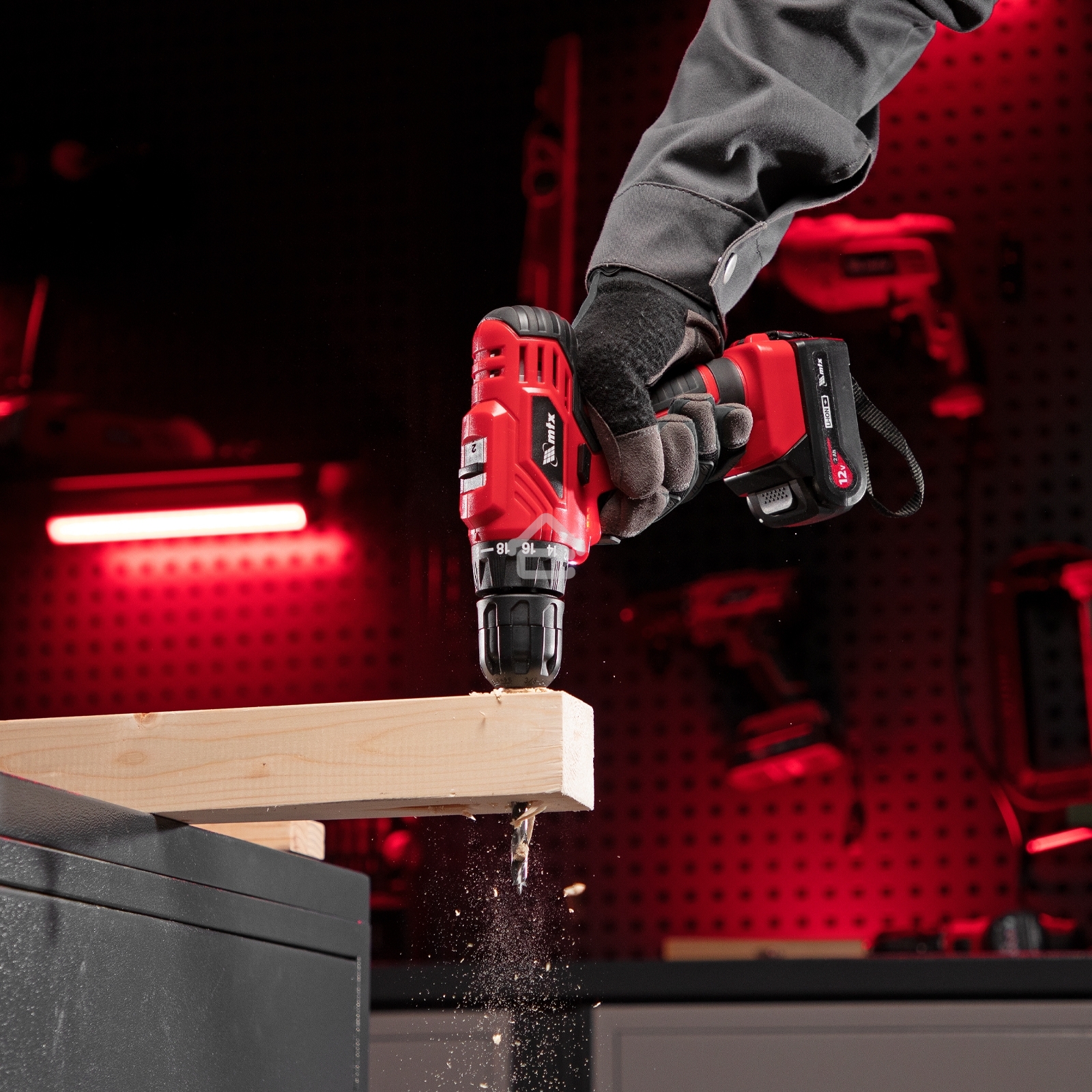 Дрель-шуруповерт аккумуляторная MTX MCDL-12-02, Аккумуляторная, 12В, 2 АКБ, Кейс