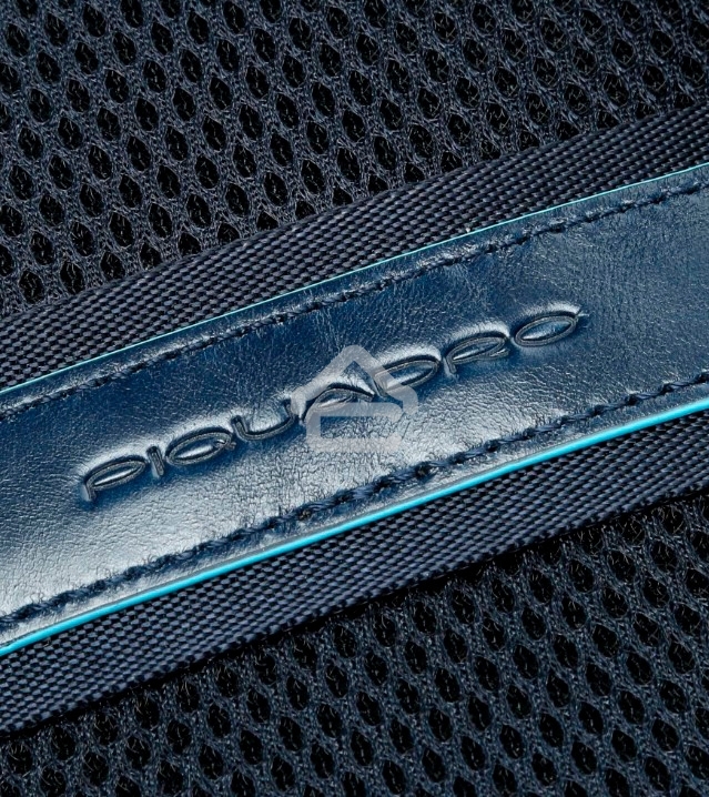Рюкзак Piquadro Blue Square CA4762B2/BLU2 синий натур.кожа
