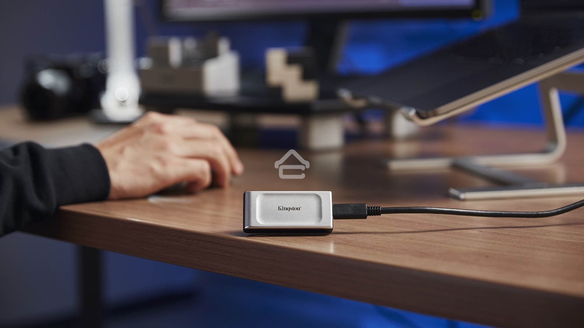 Накопитель SSD Kingston USB 3.2 4Tb SXS2000/4000G XS2000 1.8