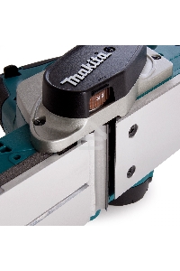 Рубанок Makita DKP180Z Рубанок ак,{18В,Li-ion,14000об\м,ширина-82мм,глуб-2мм,3.4кг,чем,парал упор,б\ак, з\у}