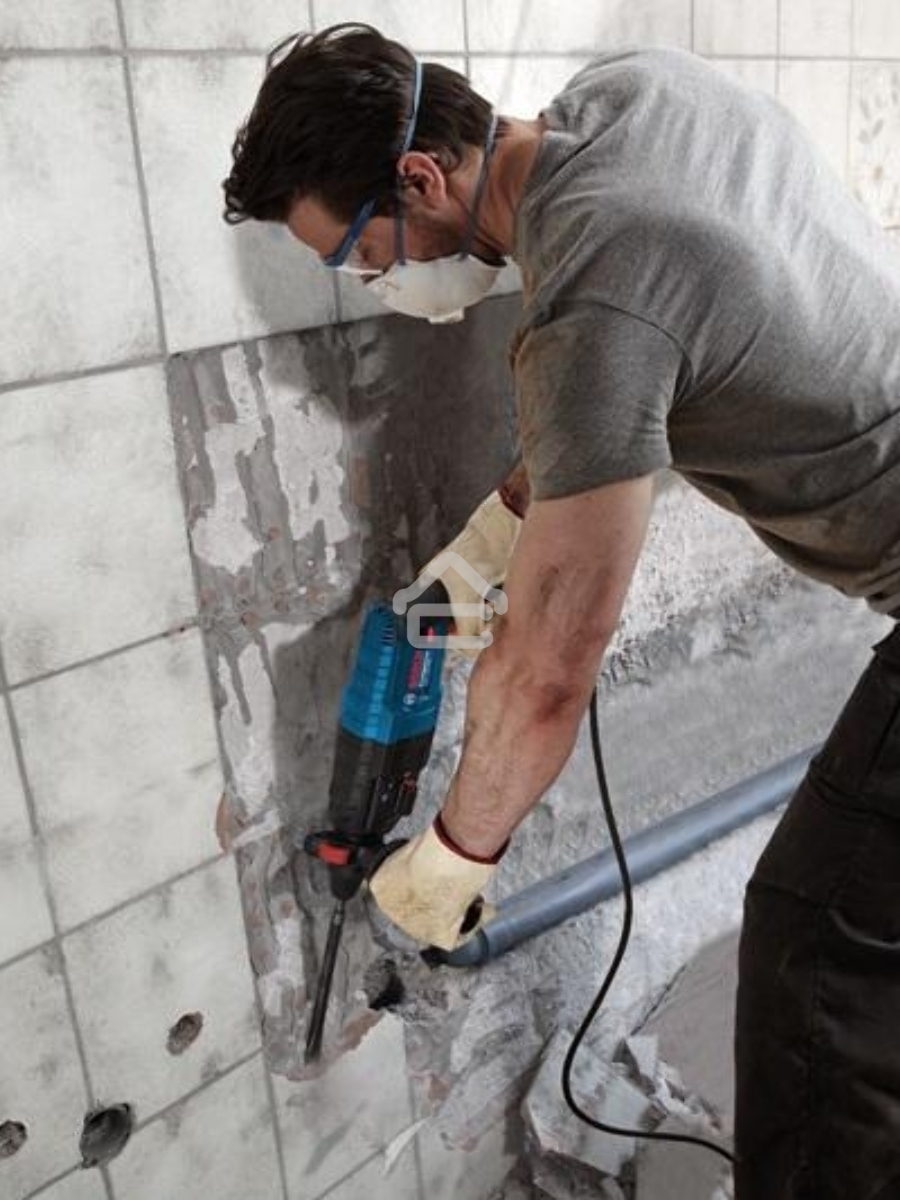 Перфоратор Bosch GBH 2-24 DRE патрон:SDS-plus уд.:2.7Дж 790Вт (кейс в комплекте)
