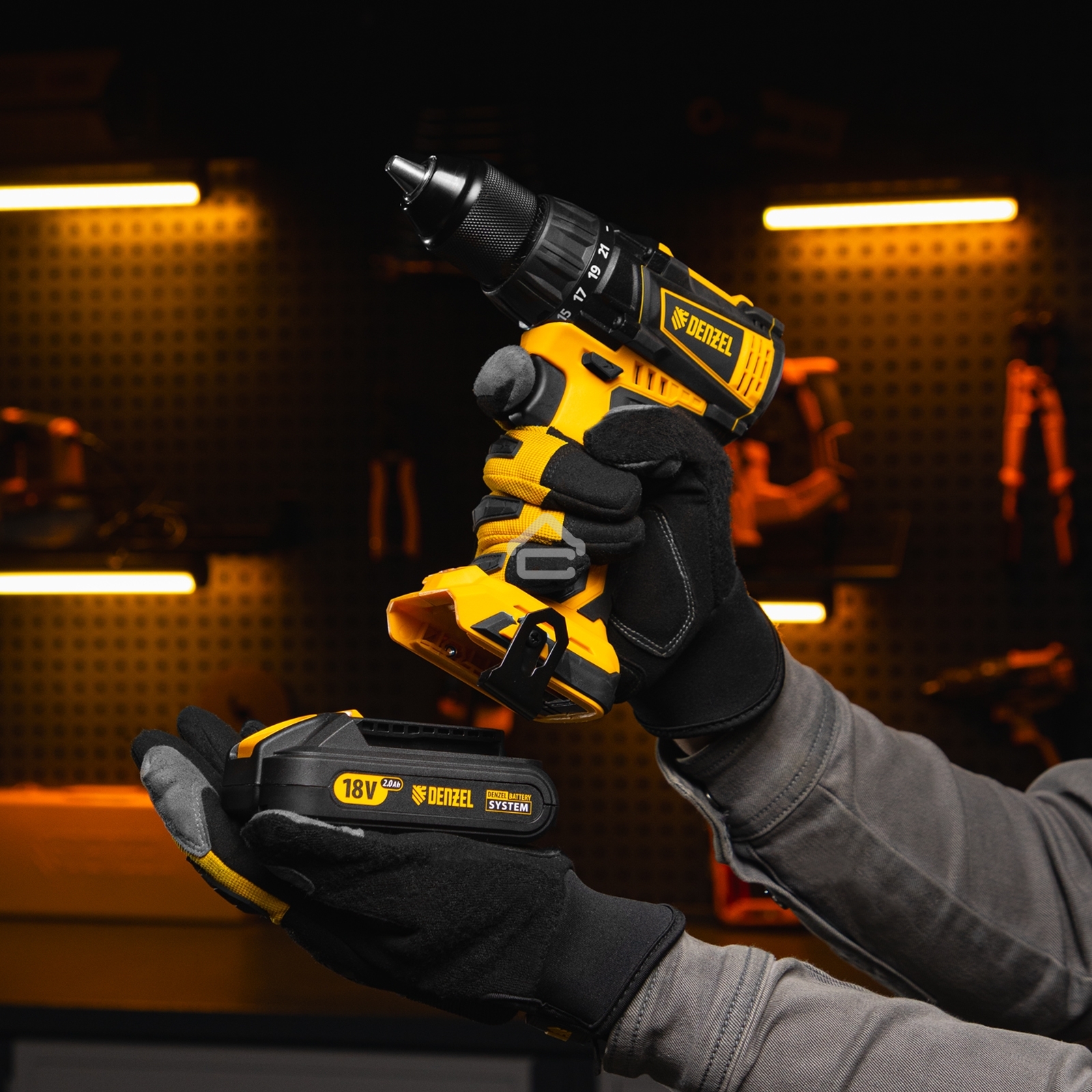 Дрель-шуруповерт Denzel BLDL-IB-18-0, Аккумуляторная, 18В, Без АКБ и ЗУ