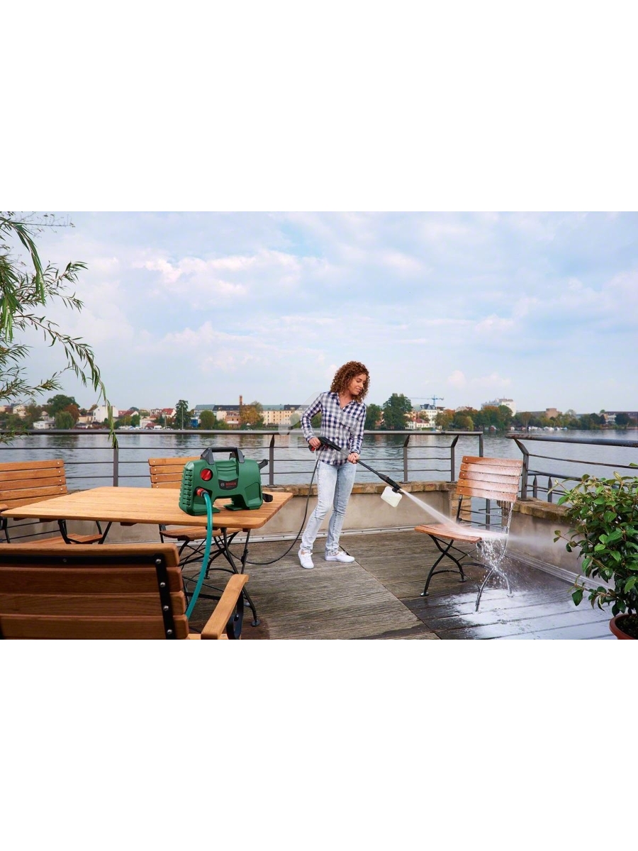 Минимойка Bosch EasyAquatak 110 1300Вт