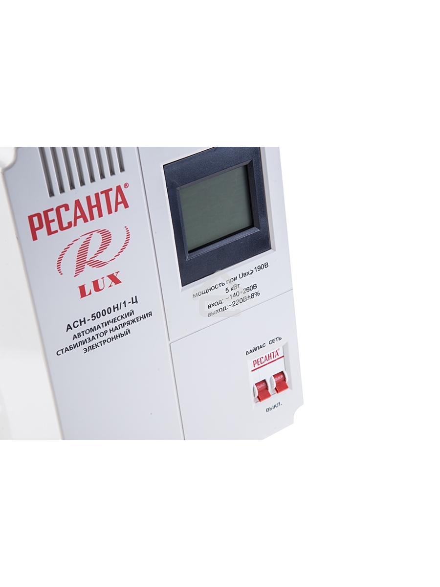 Стабилизаторы напряжения Ресанта АСН-5 000 Н/1-Ц 63/6/16 Стабилизатор Lux {220В±8%, Габариты 260х155х310, Вес 8кг}
