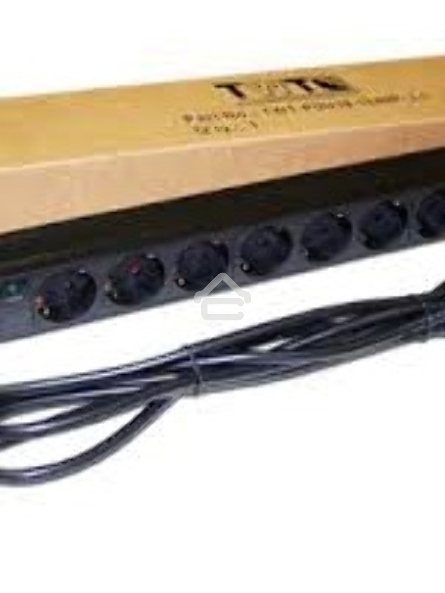 Управляемый блок распределения питания Lanmaster TWT-PDU19-16A9P-3.0 верт.размещ. 8xC13C13 базовые 10A C14