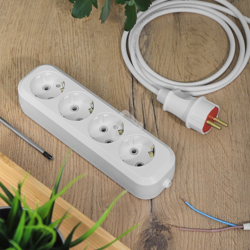 Колодка 4 гнезда c заземлением Rexant