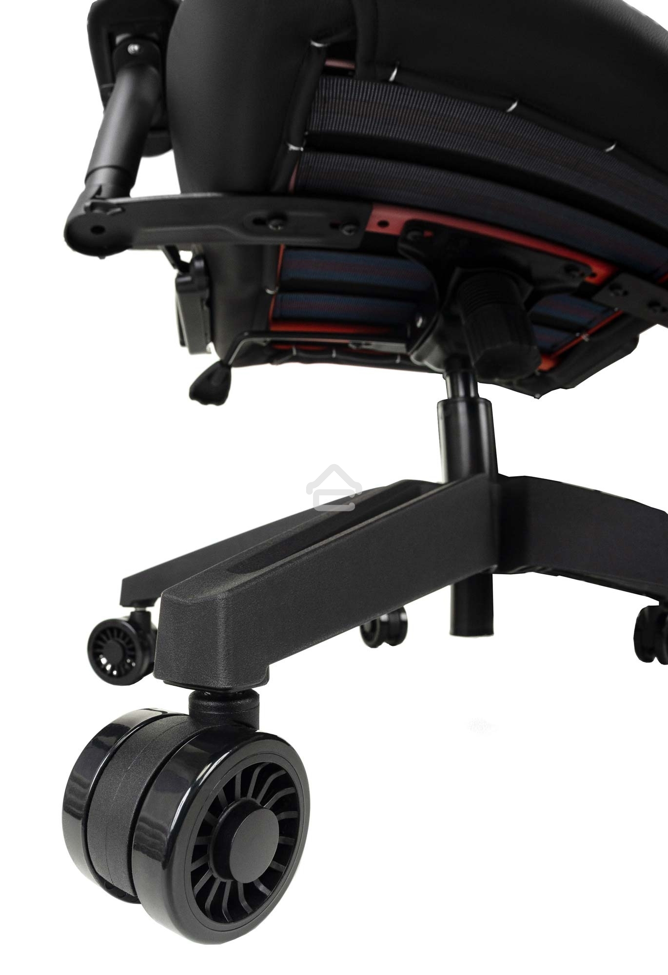 Кресло игровое Knight Outrid Smile черный эко.кожа крестов. пластик