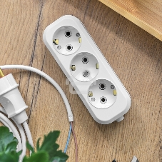 Колодка Rexant 3 гнезда с заземлением 11-8704