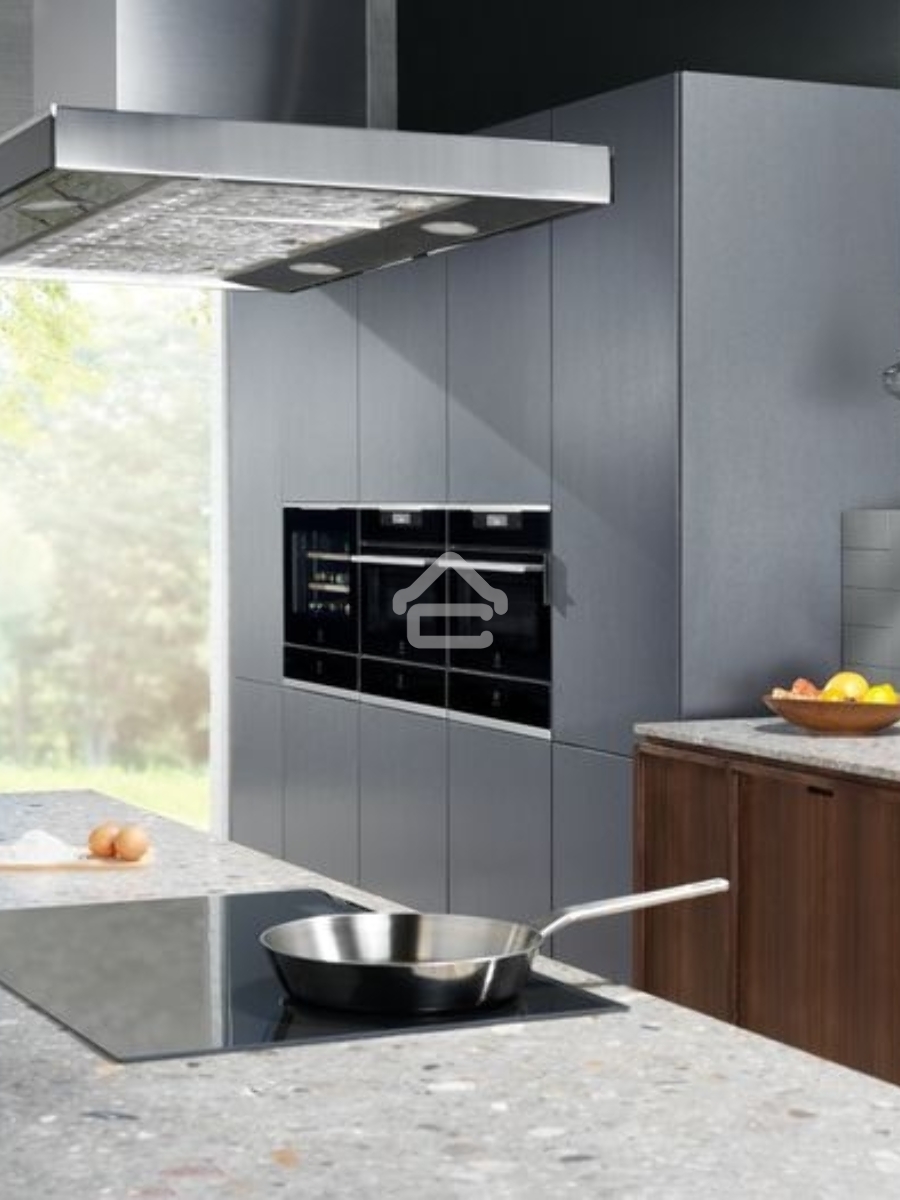 Духовой шкаф электрический Electrolux KOEAP31WT черный, встраиваемый