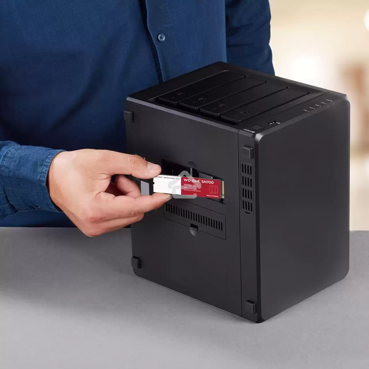 Накопитель SSD WD Red SN700, 1Tb, PCIe 3.0 x4, M.2 2280, NVMe, R/W 3430/3000