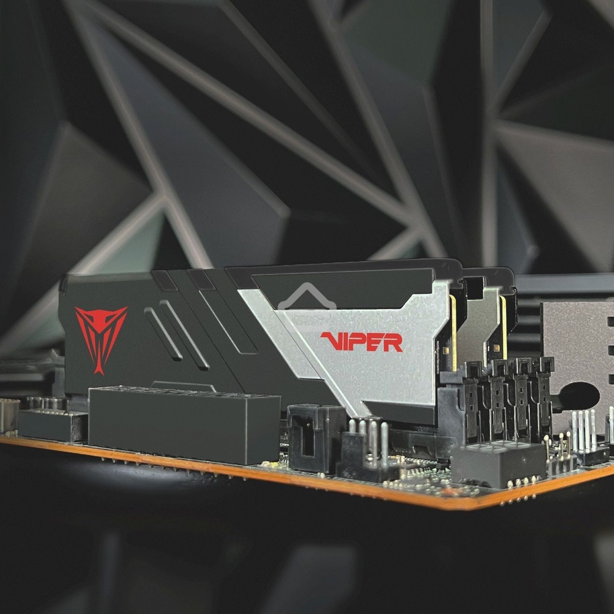 Оперативная память Patriot Viper Venom, DDR5, 32GB (2x16GB), 7200MHz, CL34, DIMM, с радиатором, черный