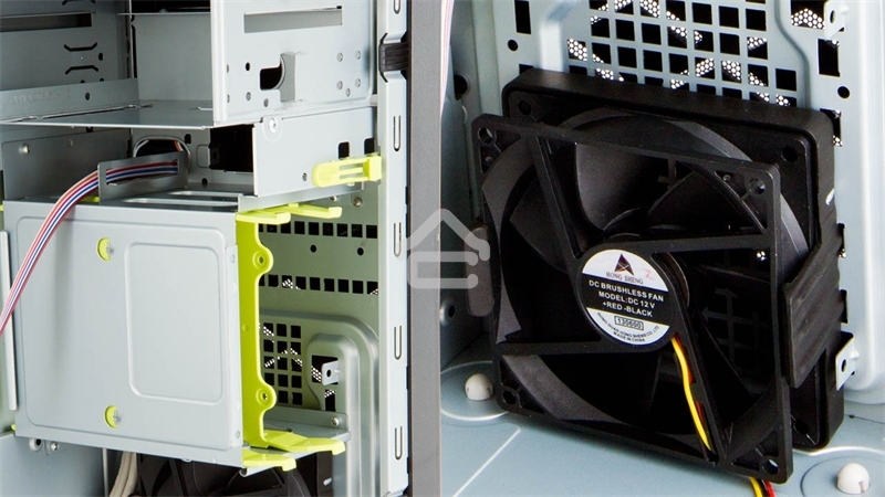 Компьютерный корпус Mini Tower InWin EFS712 Black U3*2+U2*2+A(HD) + front fan holder + Screwless mATX (без блока питания)