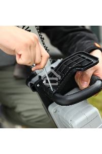 Пила цепная аккумуляторная в кейсе DEKO DKCHS 40 PRO [063-4357] { 2х20В, 2x4.0Ач, 2 з/у }