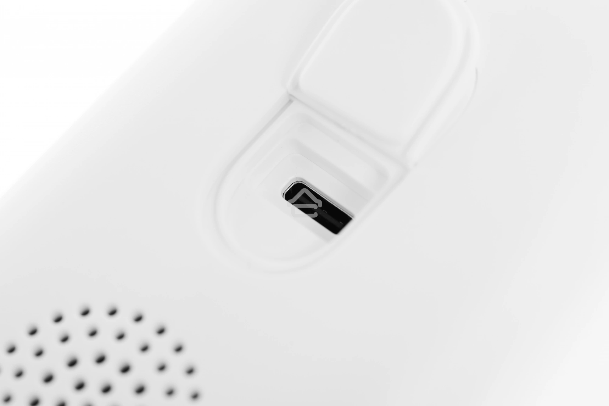 Камера IP Xiaomi Outdoor Camera BW500 белый BHR8301GL (4 Mп, 2560x1440, Wi-Fi, IP67, 10000 mAh)