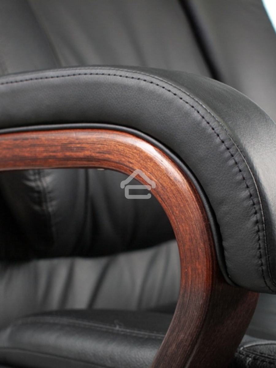 Кресло руководителя Бюрократ T-9925WALNUT/BLACK черный, кожа, крестовина дерево
