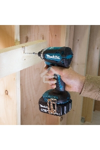 Гайковерт аккумуляторный MAKITA DTD153Z  б\щет 18в li-ion 0-3400об\м 6-ти гр1\4'' 1.3кг б\ак з\у