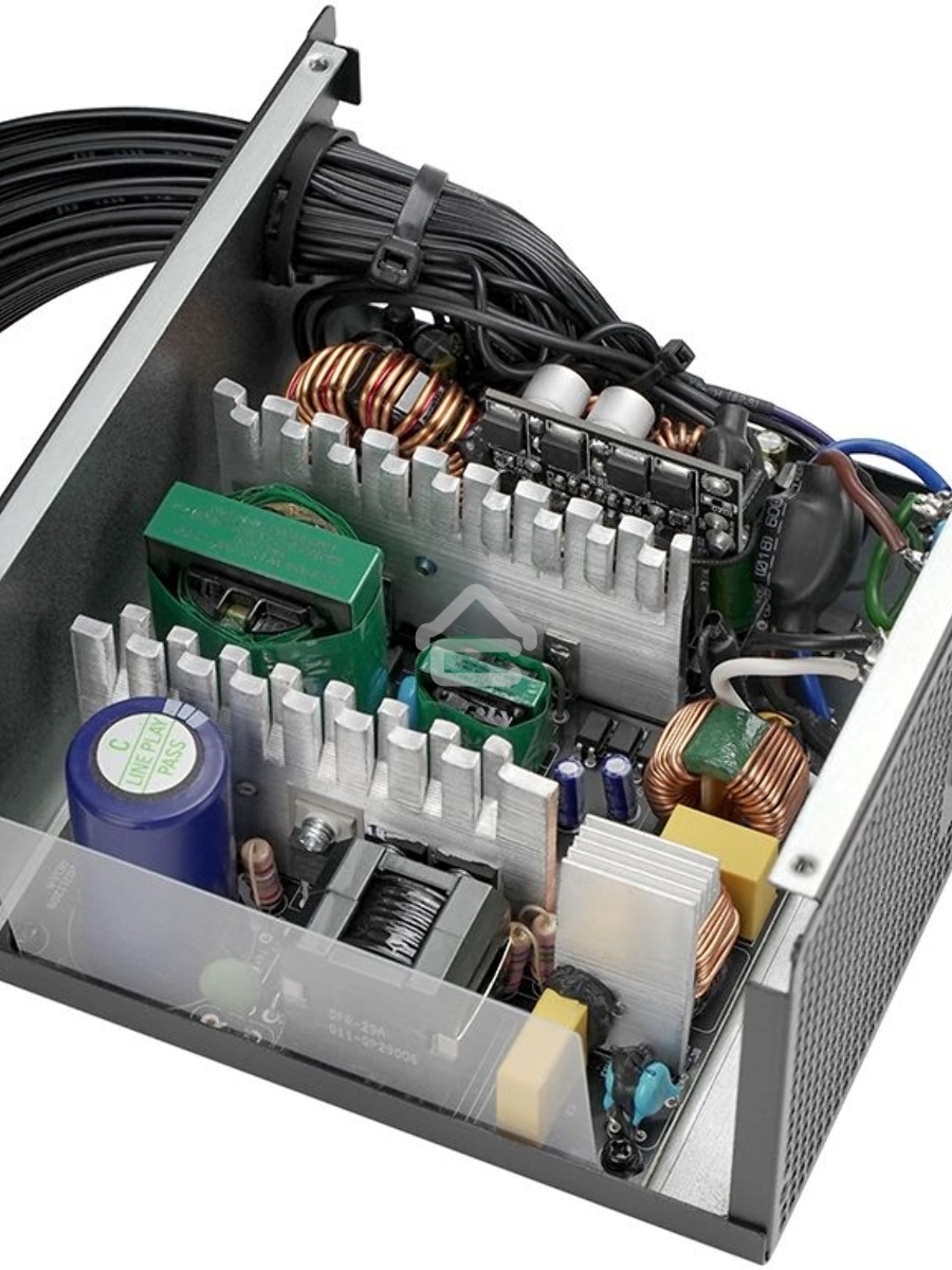 Блок питания Deepcool / GamerStorm PK650D, 650Вт, 80 PLUS Bronze, 120мм, черный