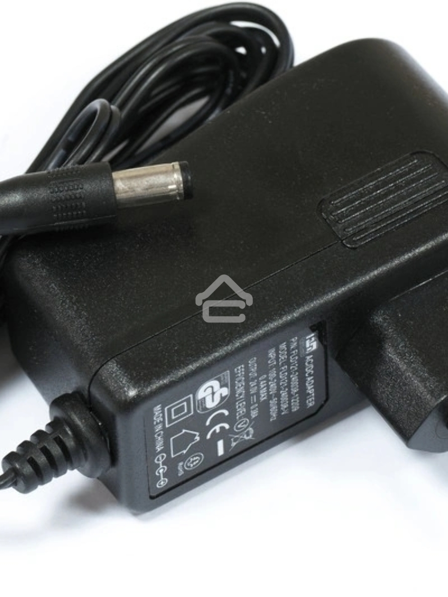 Точка доступа MikroTik LHG 5 Tripack (Three units of LHG 5 with 24.5dBi 5GHz antenna, Dual Chain 802.11an wireless, 600MHz CPU, 64MB RAM, 1x LAN, POE, PSU, RouterOS L3) – all three antennas in single box