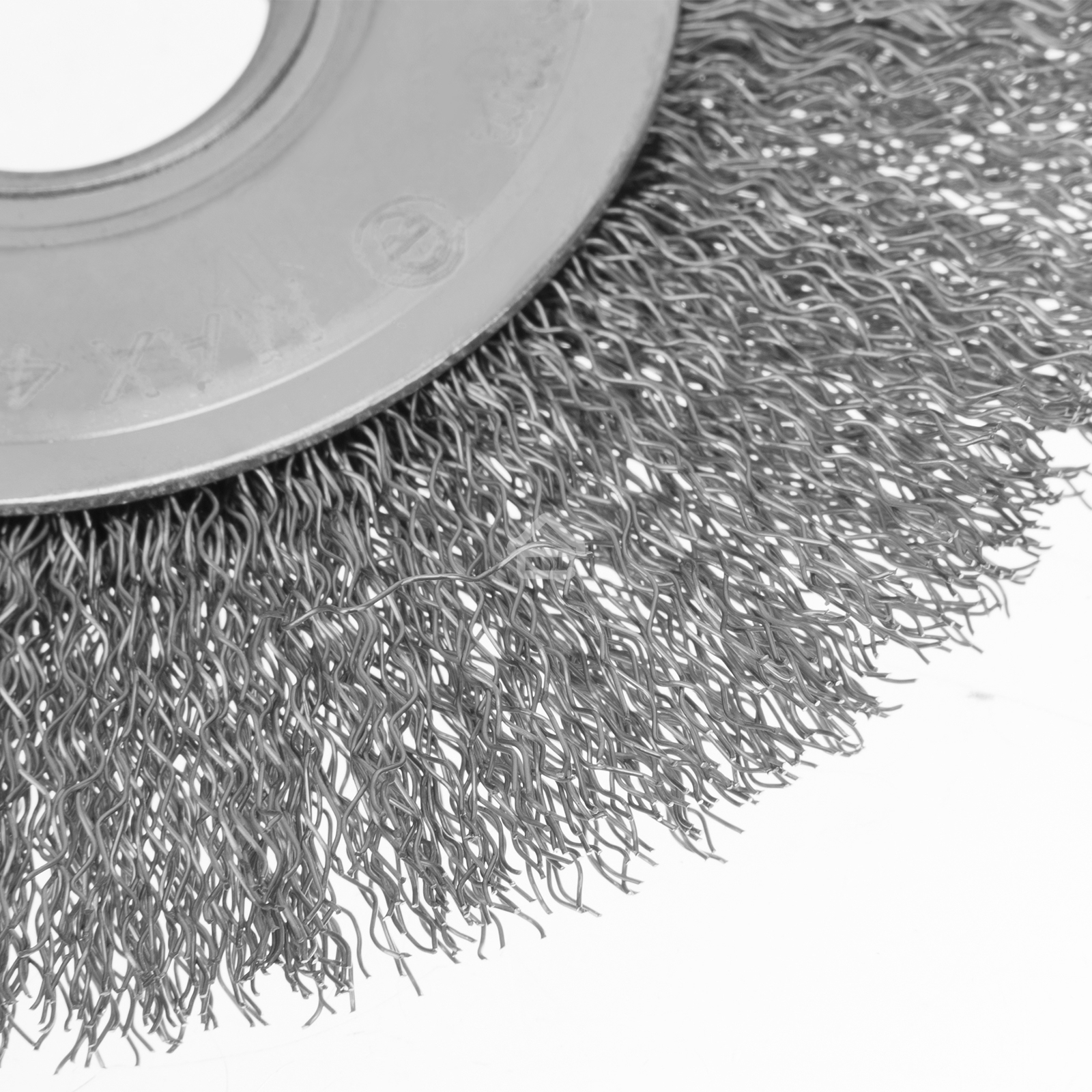 Щетка для УШМ Denzel 125 мм, плоская, витая нержавеющая проволока 0,3 мм, посадка 22,2 мм